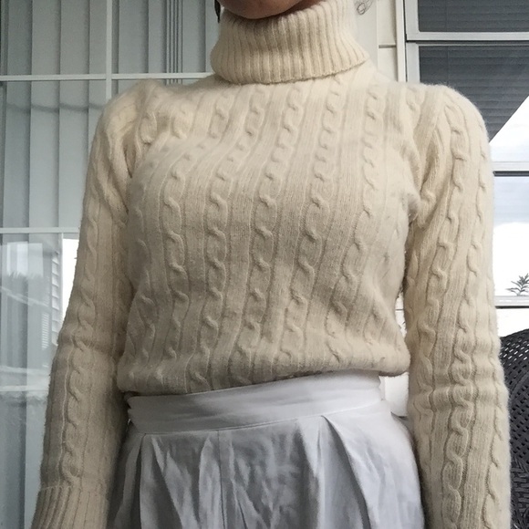 CREAM KNIT TURTLE NECK - Picture 5 of 6